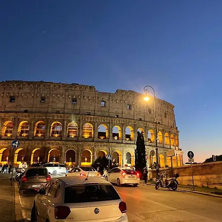 La Casa Sui Fori Рим