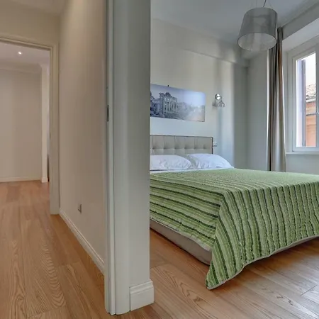 La Casa Sui Fori * Рим