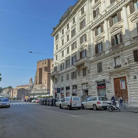Lägenhet La Casa Sui Fori Rom